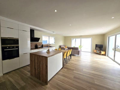 Maison - 108 m² - 4 pièces