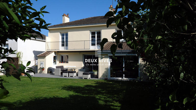 Maison ancienne - 207 m² - 7 pièces