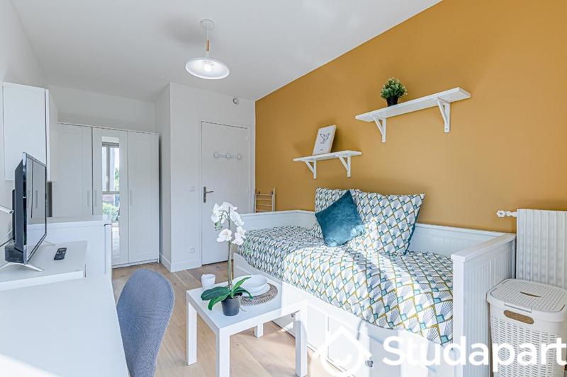 Chambre - 10 m² - 1 pièce