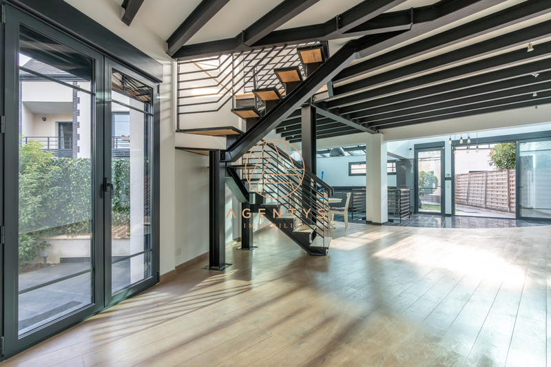 Maison - 104 m² - 3 pièces