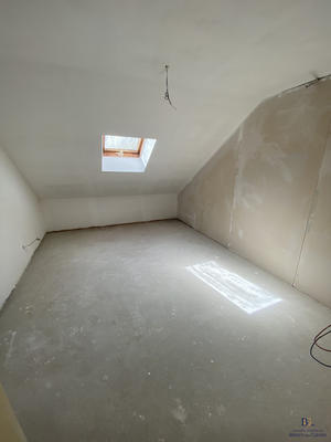 Appartement - 97 m² - 6 pièces