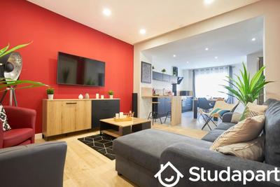 Chambre - 13 m² - 1 pièce