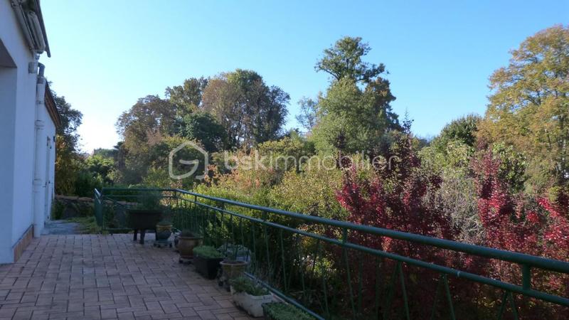 Maison en pierre - 261 m² - 8 pièces