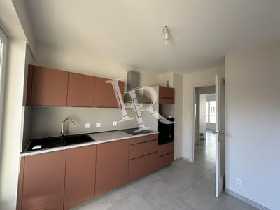 Appartement - 70 m² - 3 pièces