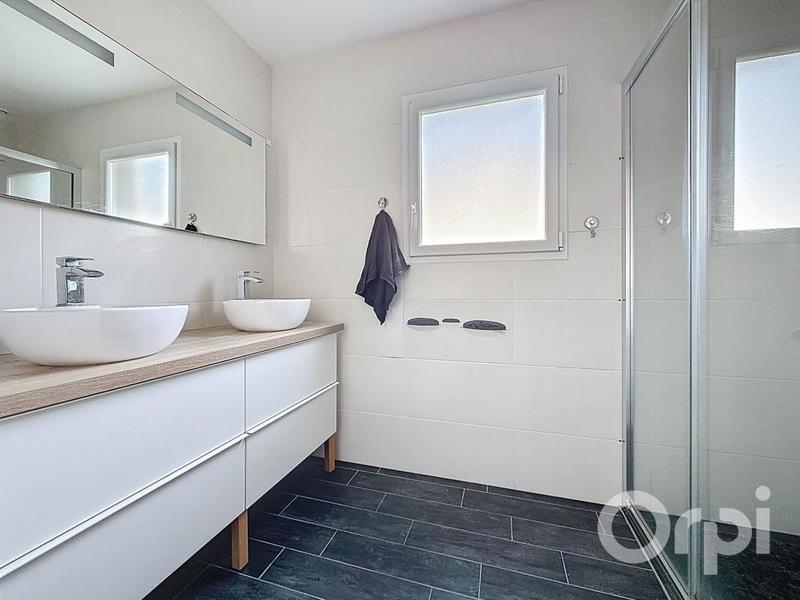 Maison - 106 m² - 4 pièces