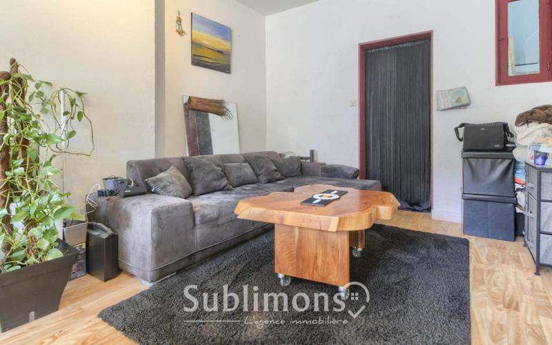 Maison - 211 m² - 6 pièces