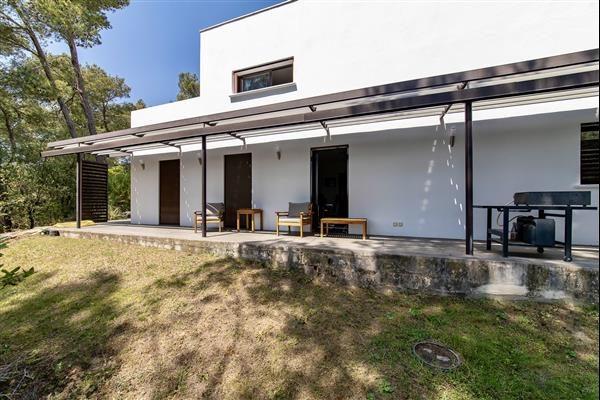 Maison contemporaine - 287 m² - 10 pièces