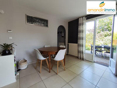 Maison - 102 m² - 6 pièces