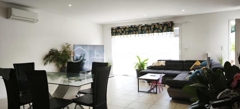 Maison - 102 m² - 4 pièces