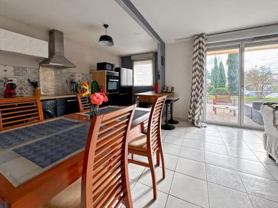 Appartement - 82 m² - 4 pièces