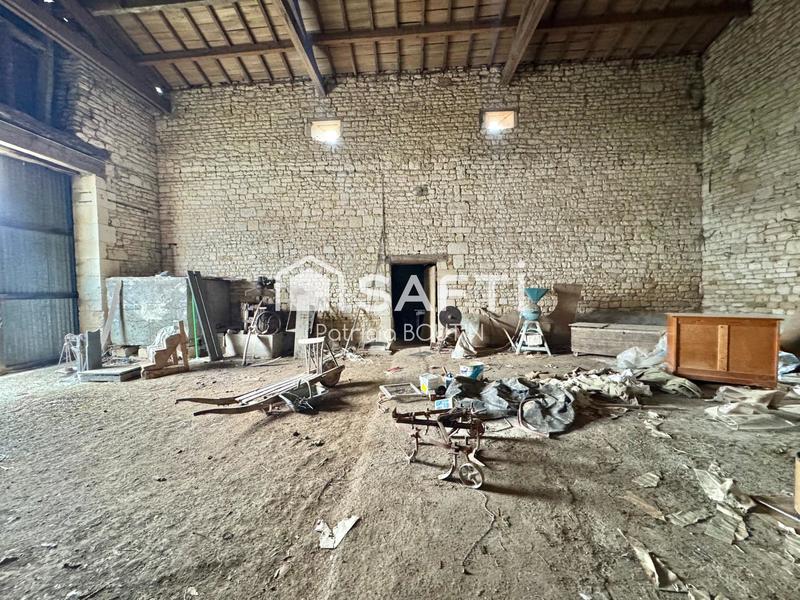 Maison - 228 m² - 3 pièces