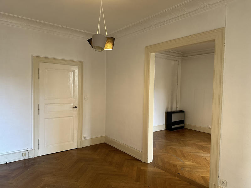 Appartement - 90 m² - 4 pièces