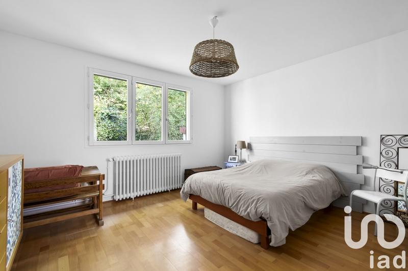 Maison - 230 m² - 7 pièces