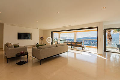 Villa - 250 m² - 7 pièces