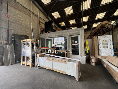 Local d'activités - 2 088 m²