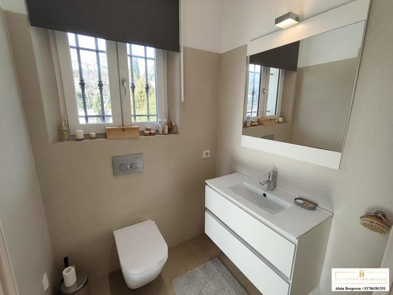 Villa - 196 m² - 5 pièces