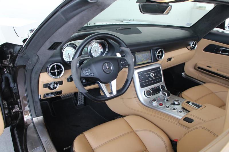Mercedes Sls Amg Roadster a