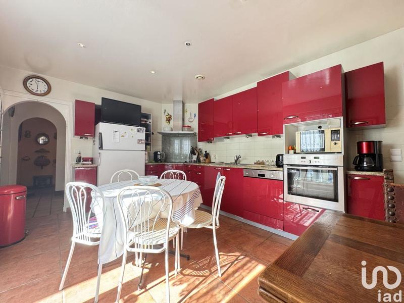 Maison - 195 m² - 6 pièces