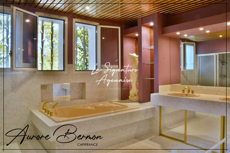 Villa - 305 m² - 7 pièces