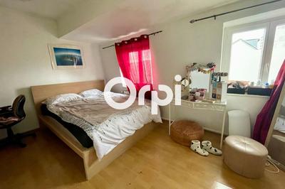 Maison - 185 m² - 8 pièces