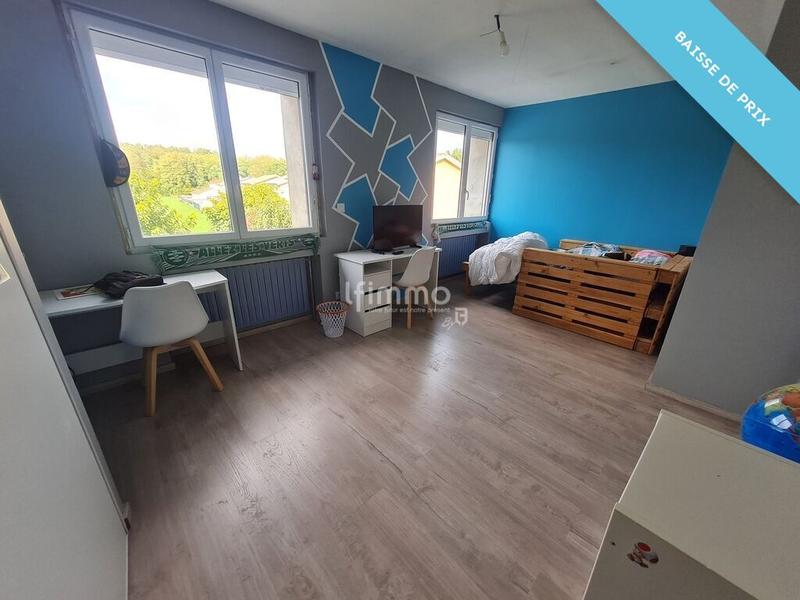 Maison - 212 m² - 9 pièces
