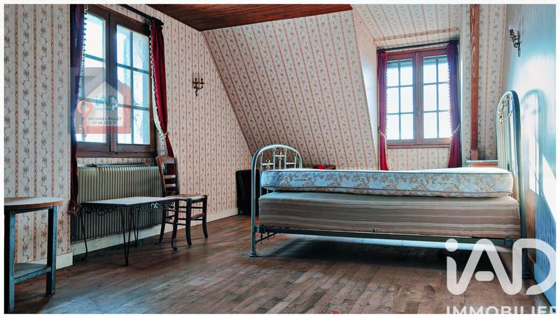 Maison - 198 m² - 8 pièces