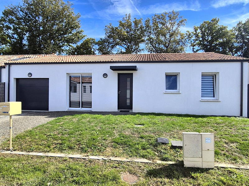 Maison - 94 m² - 4 pièces