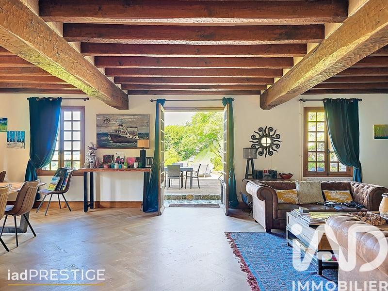 Maison - 350 m² - 8 pièces