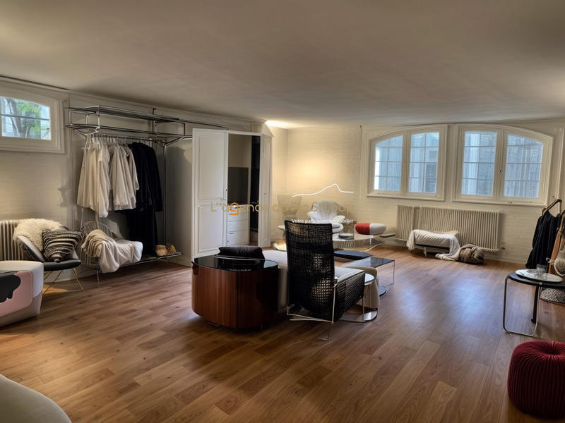 Bastide - 201 m² - 6 pièces