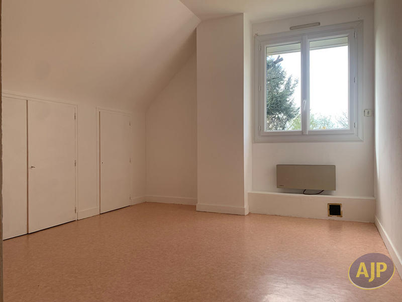 Maison - 103 m² - 5 pièces