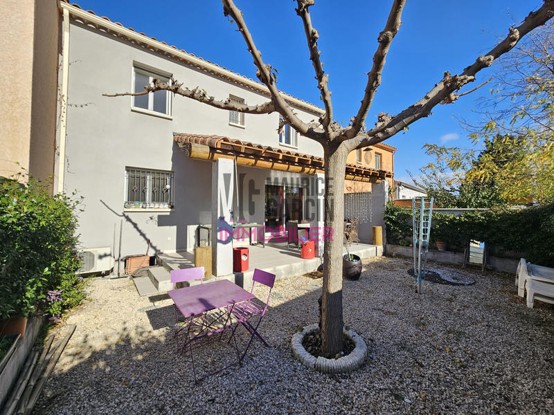 Villa - 90 m² - 5 pièces