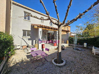 Villa - 90 m² - 5 pièces