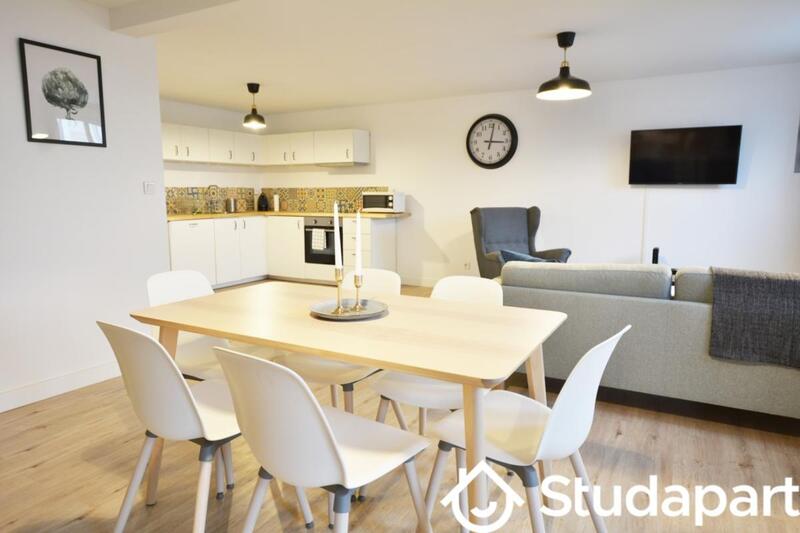 Chambre - 11 m² - 1 pièce