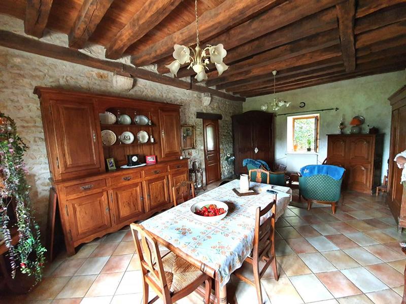 Corps de ferme - 240 m² - 11 pièces