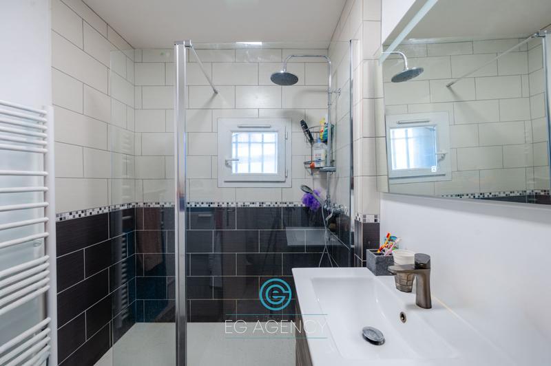 Appartement - 65 m² - 3 pièces