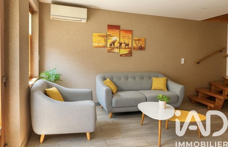 Maison - 333 m² - 10 pièces