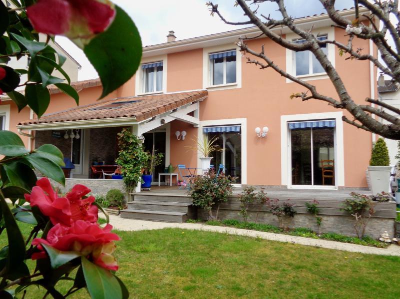 Maison - 183 m² - 6 pièces