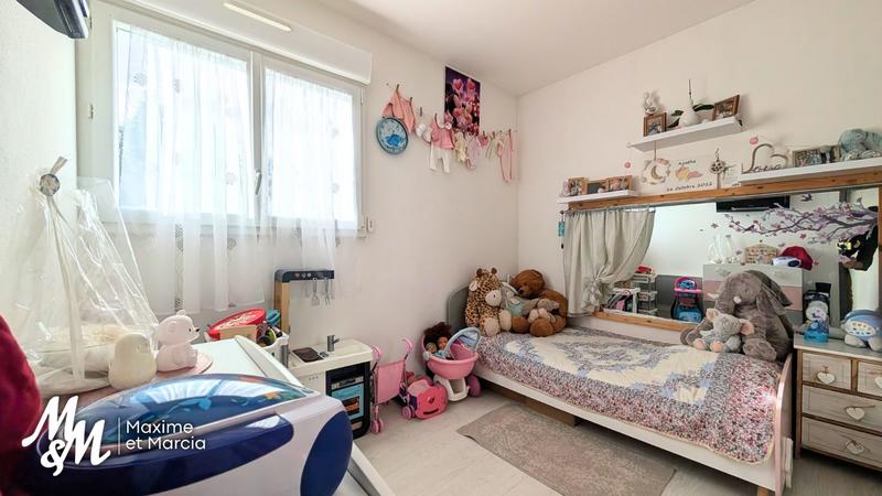 Maison - 94 m² - 5 pièces