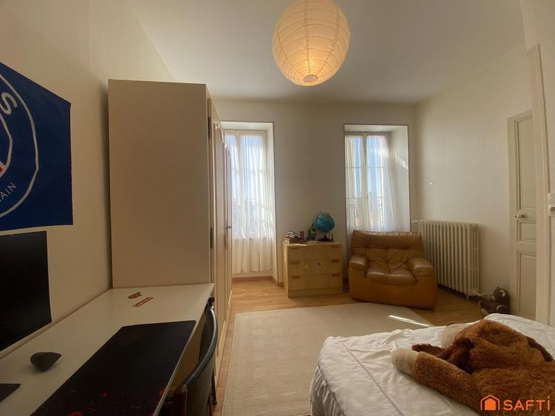 Maison - 170 m² - 6 pièces