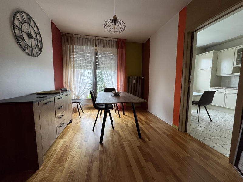 Maison - 320 m² - 10 pièces