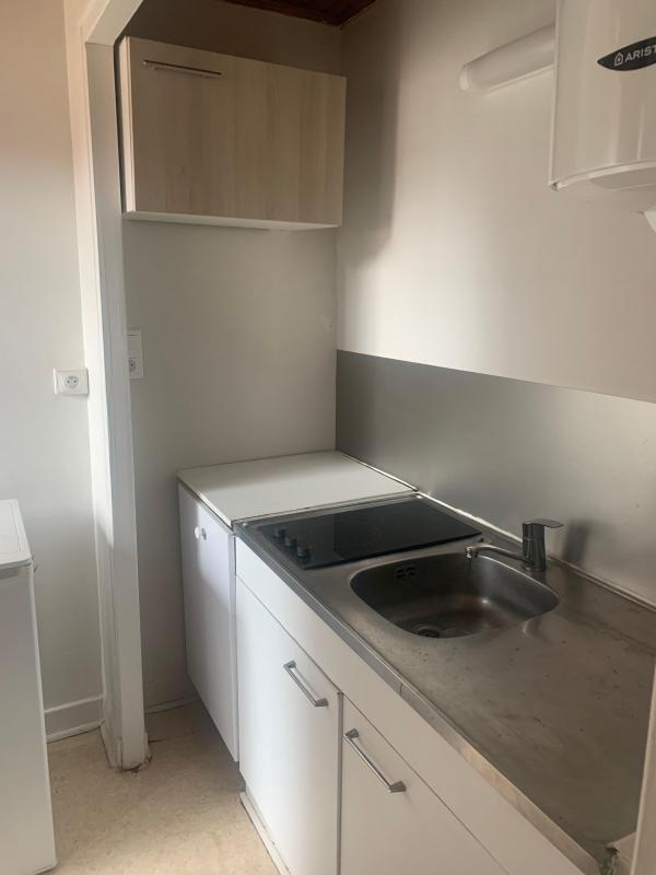 Studio - 25 m² - 1 pièce