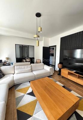 Maison de ville - 150 m² - 7 pièces