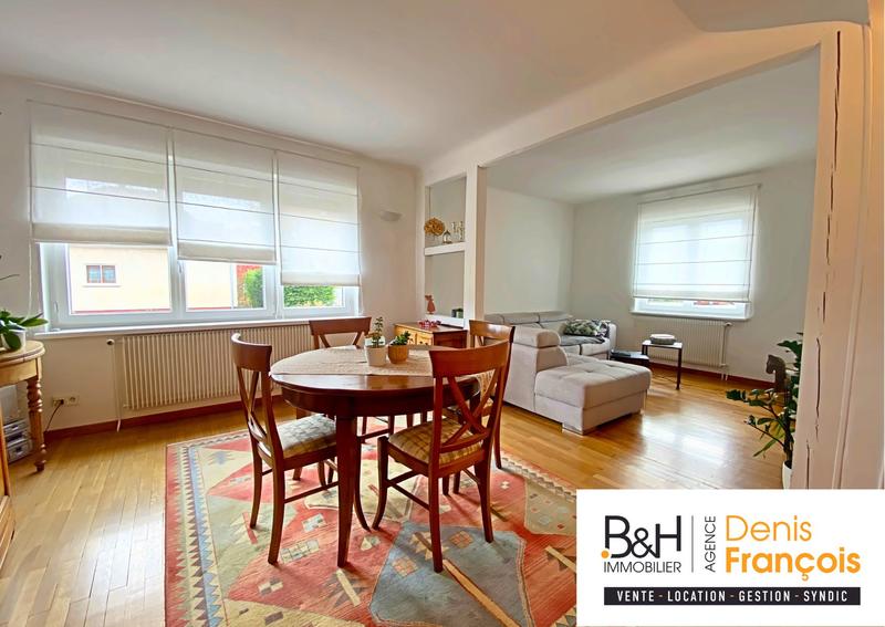 Maison traditionnelle - 182 m² - 7 pièces