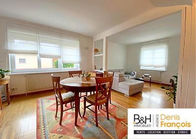 Maison traditionnelle - 182 m² - 7 pièces