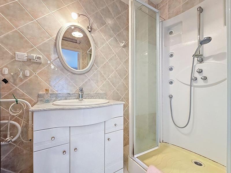 Appartement - 95 m² - 4 pièces