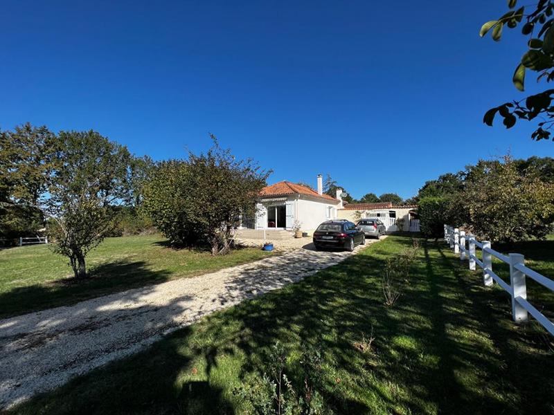 Pavillon - 110 m² - 5 pièces