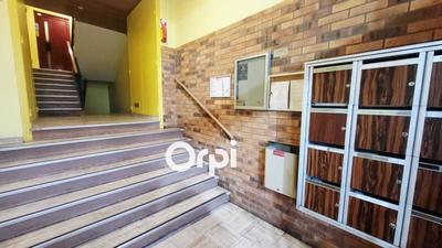 Appartement - 100 m² - 5 pièces