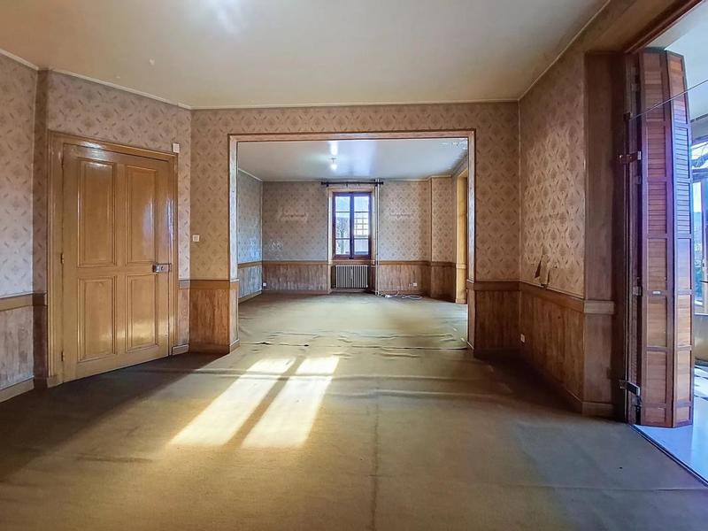 Maison - 177 m² - 7 pièces