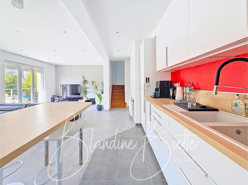 Maison - 131 m² - 7 pièces