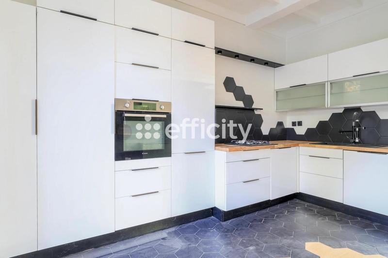 Maison - 105 m² - 5 pièces